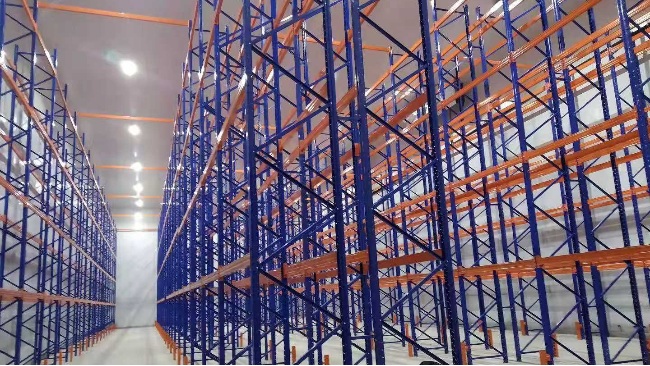 蘭州冷鏈項目貫通式和橫梁式組合貨架案例