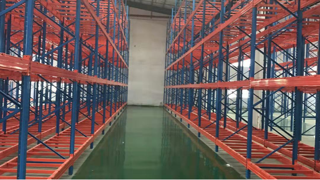 重慶汽車公司流利條貨架