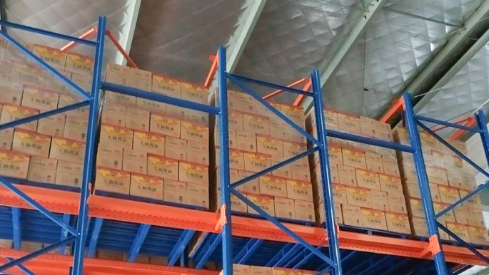 物流行業用貫通式貨架，穩定靈活效率高