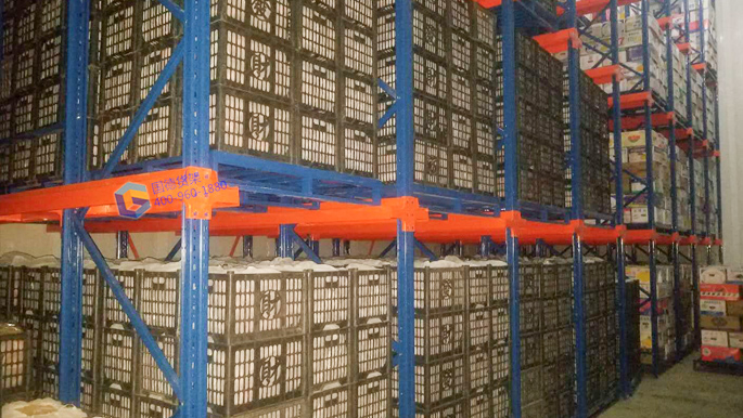 國德貨架為昆明某水果批發廠家設計定制貫通貨架