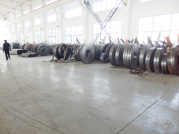 國德貨架生產車間-2