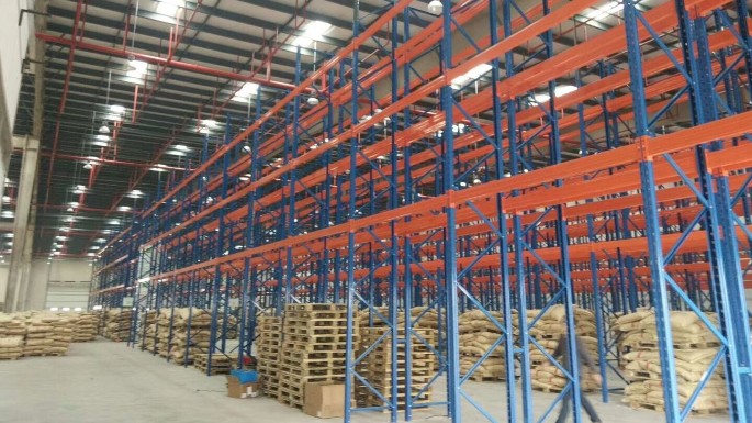 重型倉儲貨架能用多久